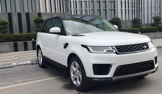 Land Rover Land Rover Range Rover Sport view 2