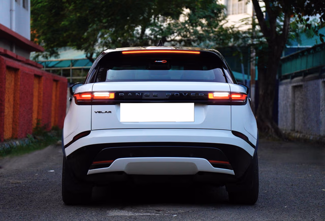 Land Rover Land Rover Range Rover Velar view 4