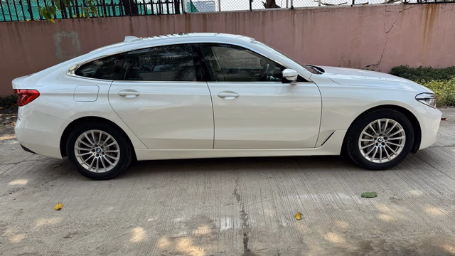 BMW BMW 6 Series view 3