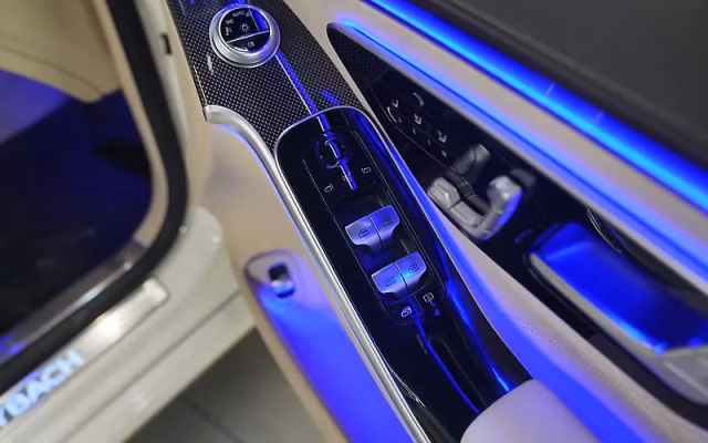 Mercedes-Benz Mercedes-Benz S-Class view 3