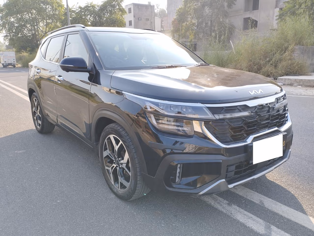Kia Kia Seltos view 2