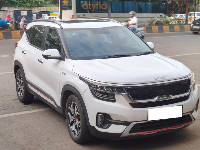 Kia Kia Seltos view 2