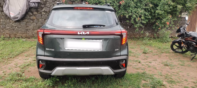 Kia Kia Seltos view 2