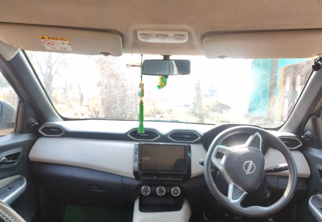 Nissan Nissan Magnite view 3