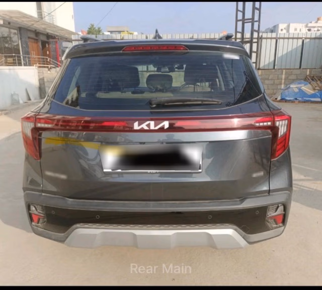 Kia Kia Seltos view 4