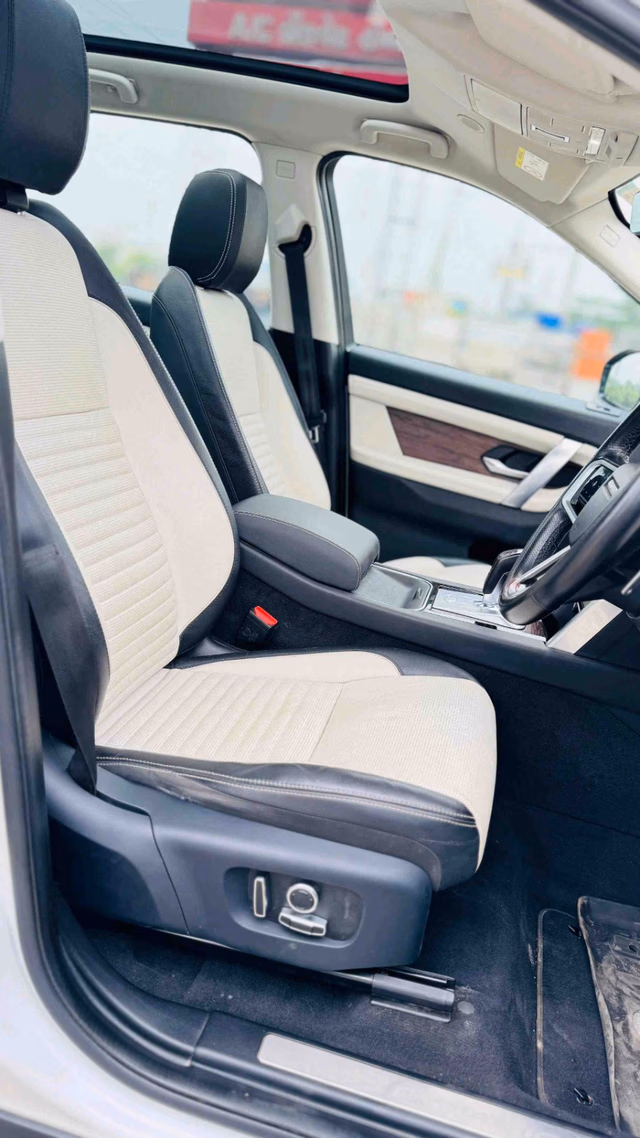 Land Rover Land Rover Discovery view 5