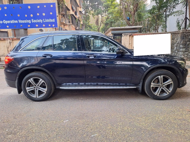 Mercedes-Benz Mercedes-Benz GLC view 3