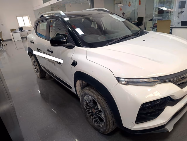 Renault Renault Kiger view 2