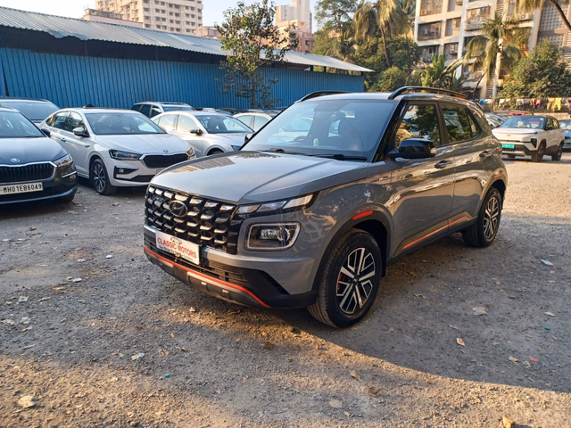 Hyundai Hyundai Venue view 5