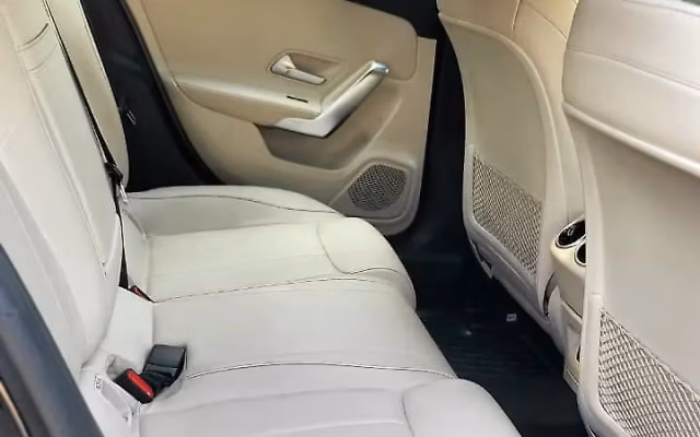 Mercedes-Benz Mercedes-Benz A-Class Limousine view 5