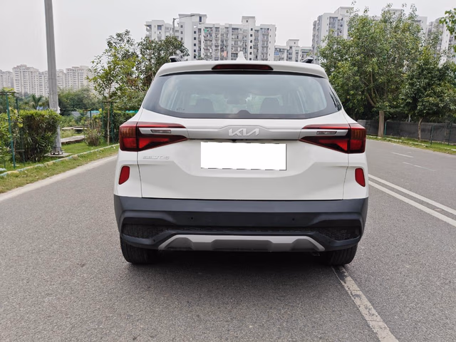 Kia Kia Seltos view 4