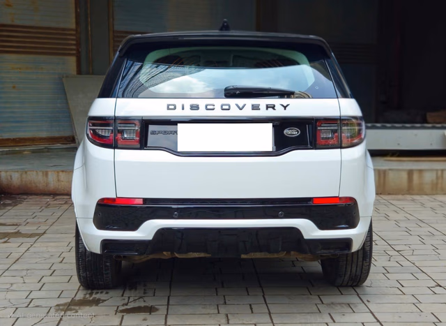 Land Rover Land Rover Discovery Sport view 4