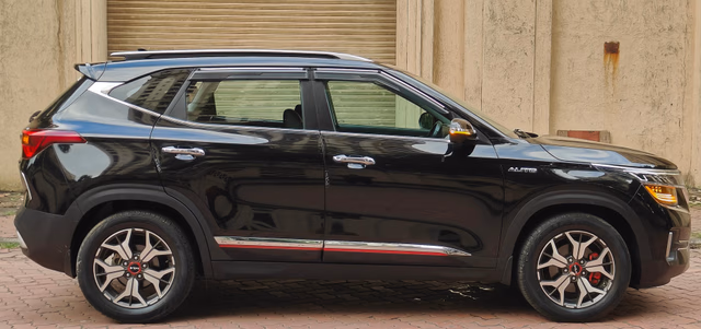 Kia Kia Seltos view 3