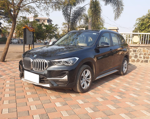 BMW BMW X1 view 4