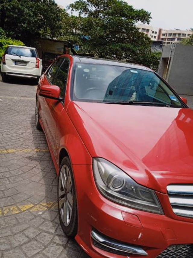 Mercedes-Benz Mercedes-Benz C-Class view 2