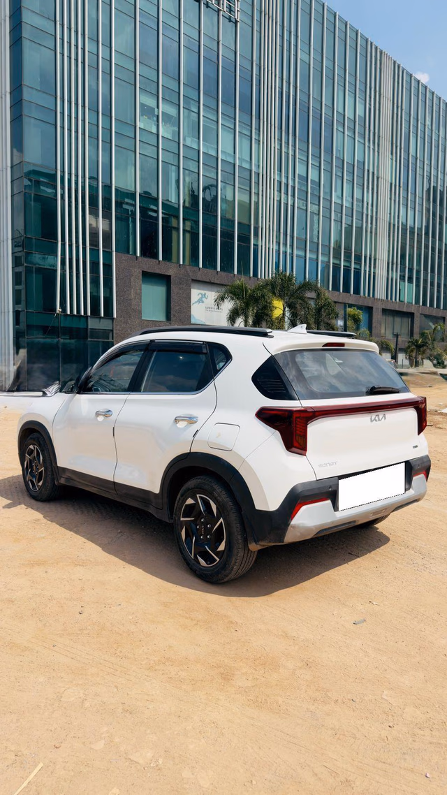 Kia Kia Sonet view 4