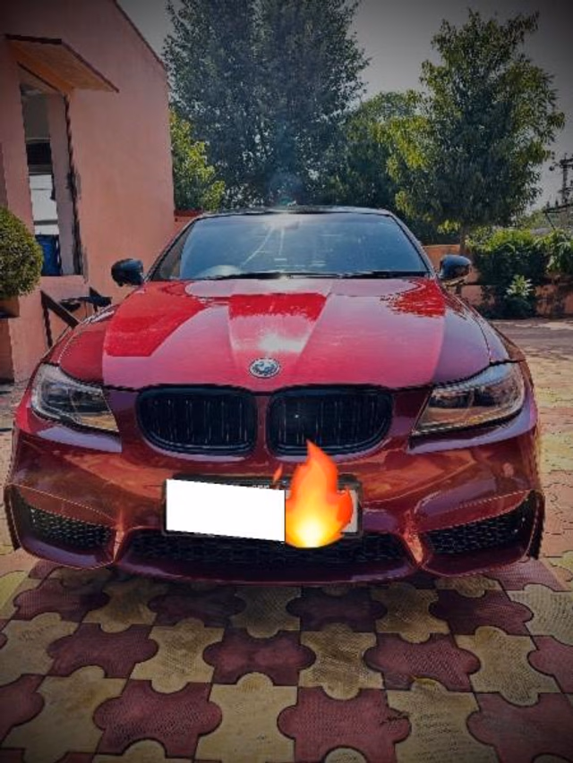 BMW BMW 3 Series view 4