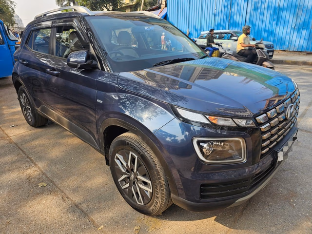 Hyundai Hyundai Venue view 4