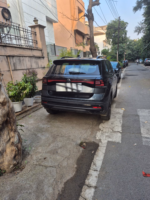 Volkswagen Volkswagen Taigun view 3