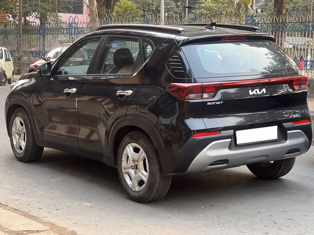 Kia Kia Sonet view 4