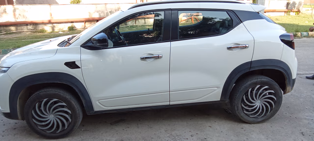 Renault Renault Kiger view 5