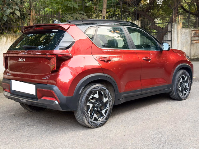 Kia Kia Sonet view 3