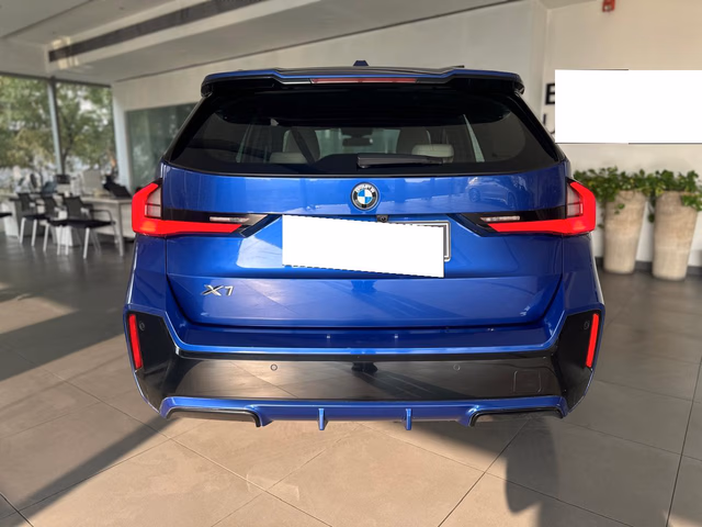 BMW BMW X1 view 4