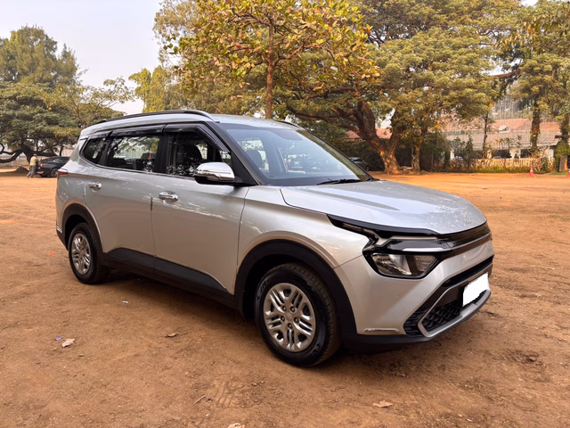 Kia Kia Carens view 3