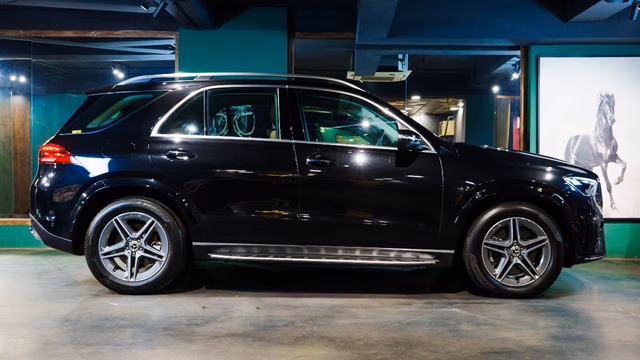 Mercedes-Benz Mercedes-Benz GLE view 3