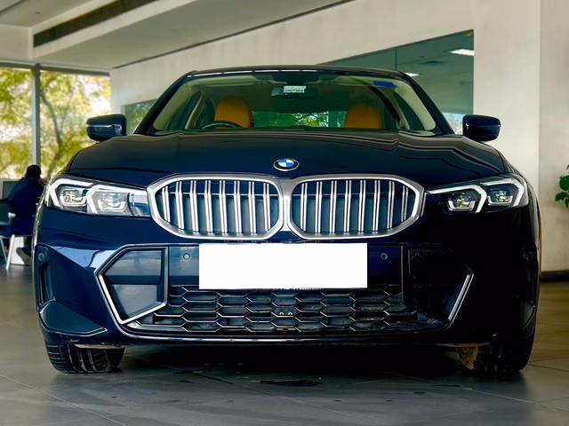 BMW BMW 3 Series Long Wheelbase view 5