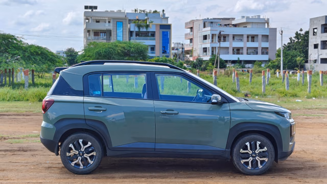 Hyundai Hyundai Exter view 3