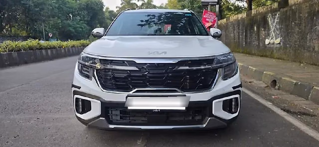Kia Kia Seltos view 2