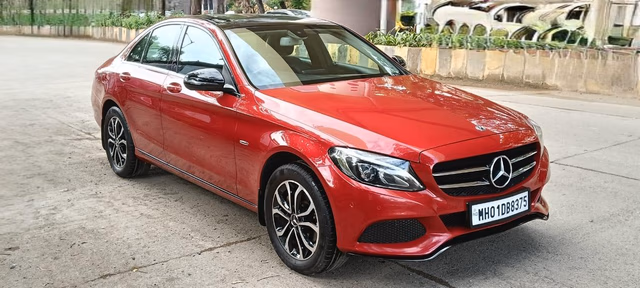 Mercedes-Benz Mercedes-Benz C-Class view 3