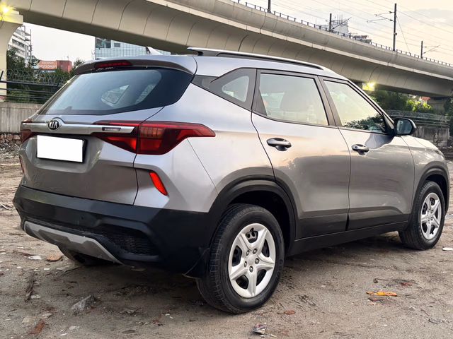 Kia Kia Seltos view 3