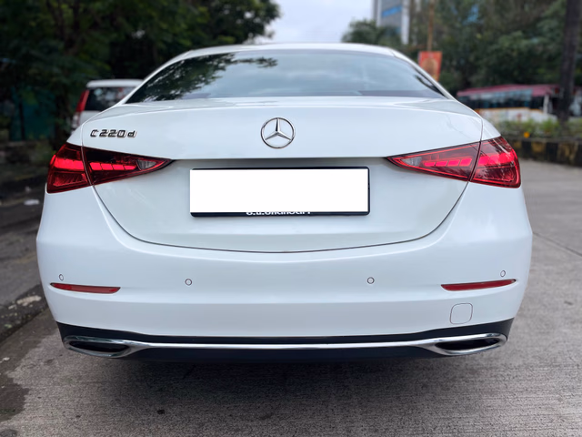 Mercedes-Benz Mercedes-Benz C-Class view 4