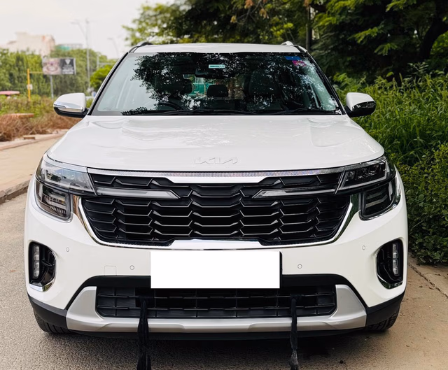 Kia Kia Seltos view 2