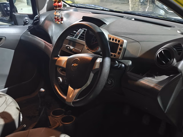 Chevrolet Chevrolet Beat view 5