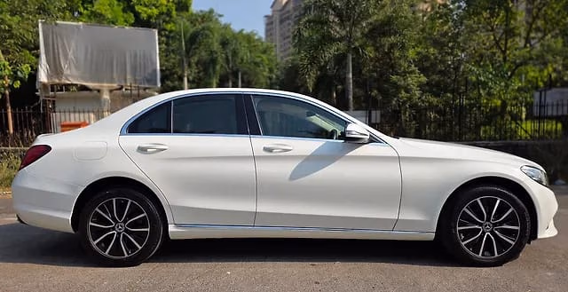 Mercedes-Benz Mercedes-Benz C-Class view 3
