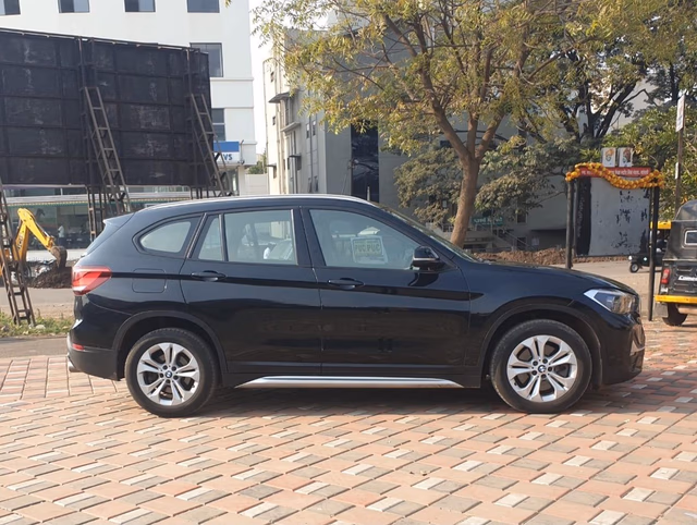 BMW BMW X1 view 3