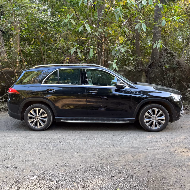 Mercedes-Benz Mercedes-Benz GLE view 3