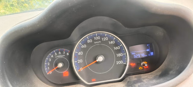 Hyundai Hyundai i10 view 3