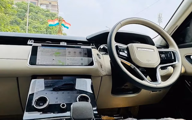 Land Rover Land Rover Range Rover Velar view 5