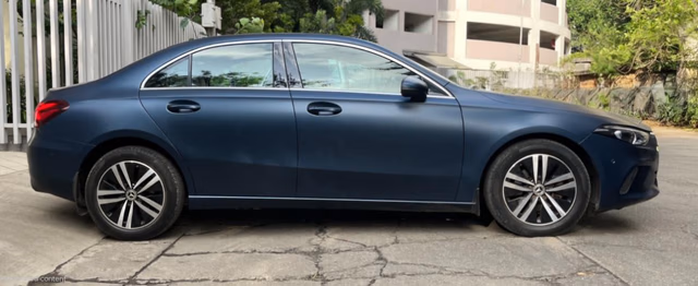 Mercedes-Benz Mercedes-Benz A-Class Limousine view 3