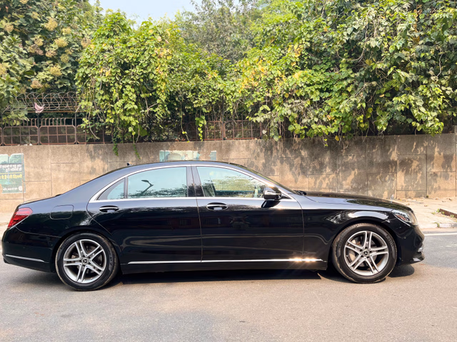 Mercedes-Benz Mercedes-Benz S-Class view 3