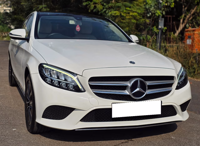 Mercedes-Benz Mercedes-Benz C-Class view 2