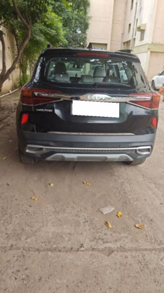 Kia Kia Seltos view 4