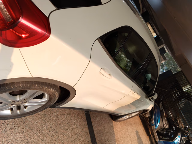 Mercedes-Benz Mercedes-Benz GLA Class view 3