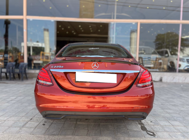 Mercedes-Benz Mercedes-Benz C-Class view 3