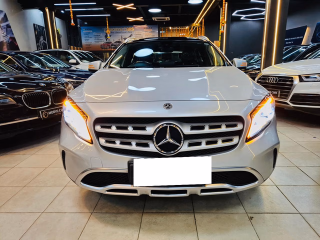 Mercedes-Benz Mercedes-Benz GLA Class view 5
