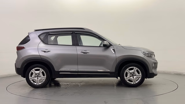 Kia Kia Seltos view 4